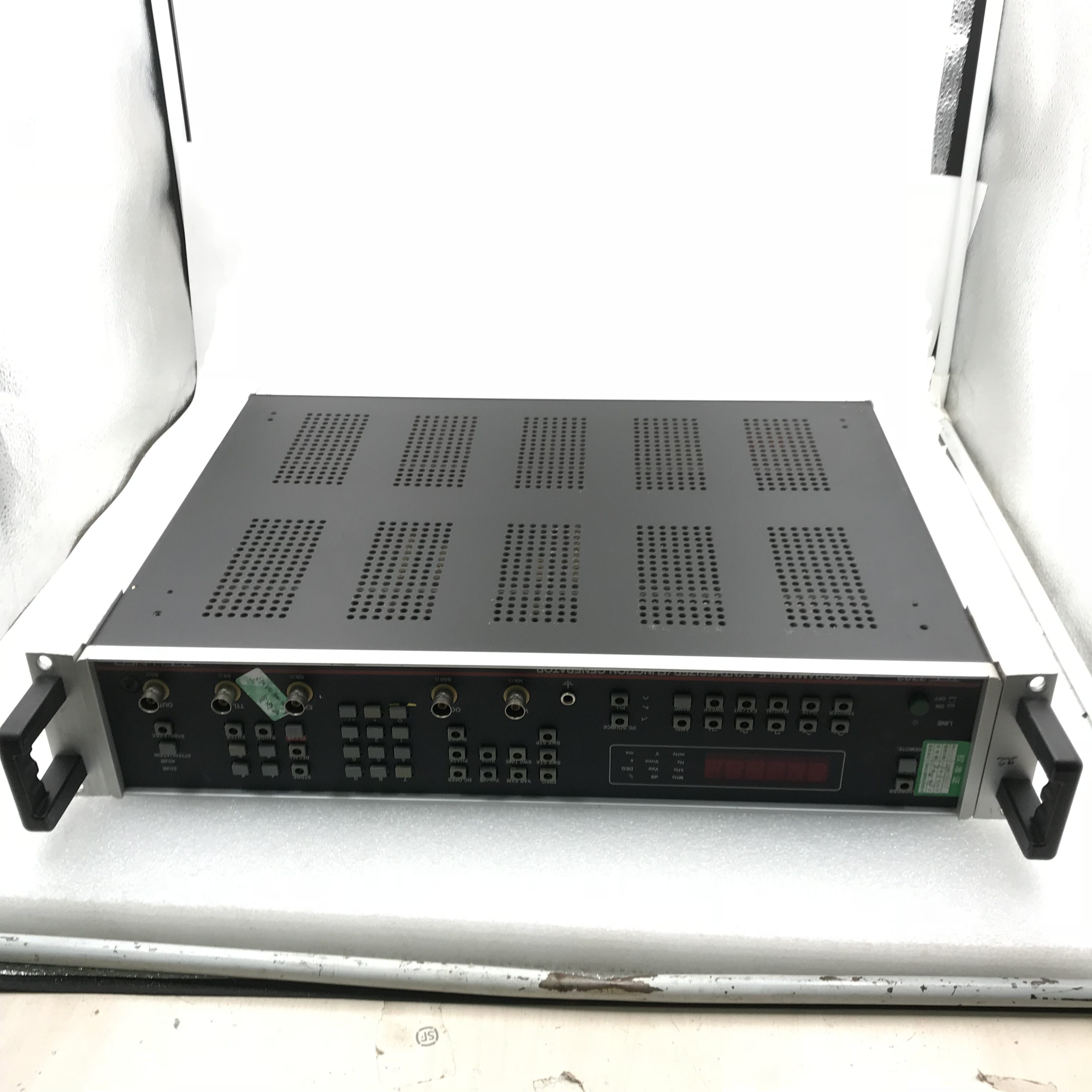 TOELLNER SERIE7720 230V50-60HZ 60VA  实拍