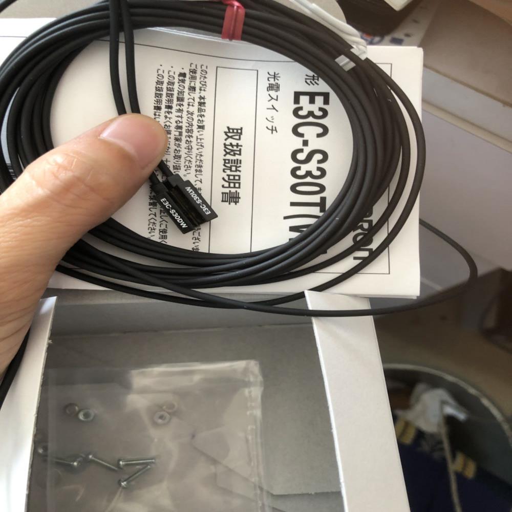 E3C-S30DW E3C-S30LW E3C-S30W OMRON光电开关原装正品