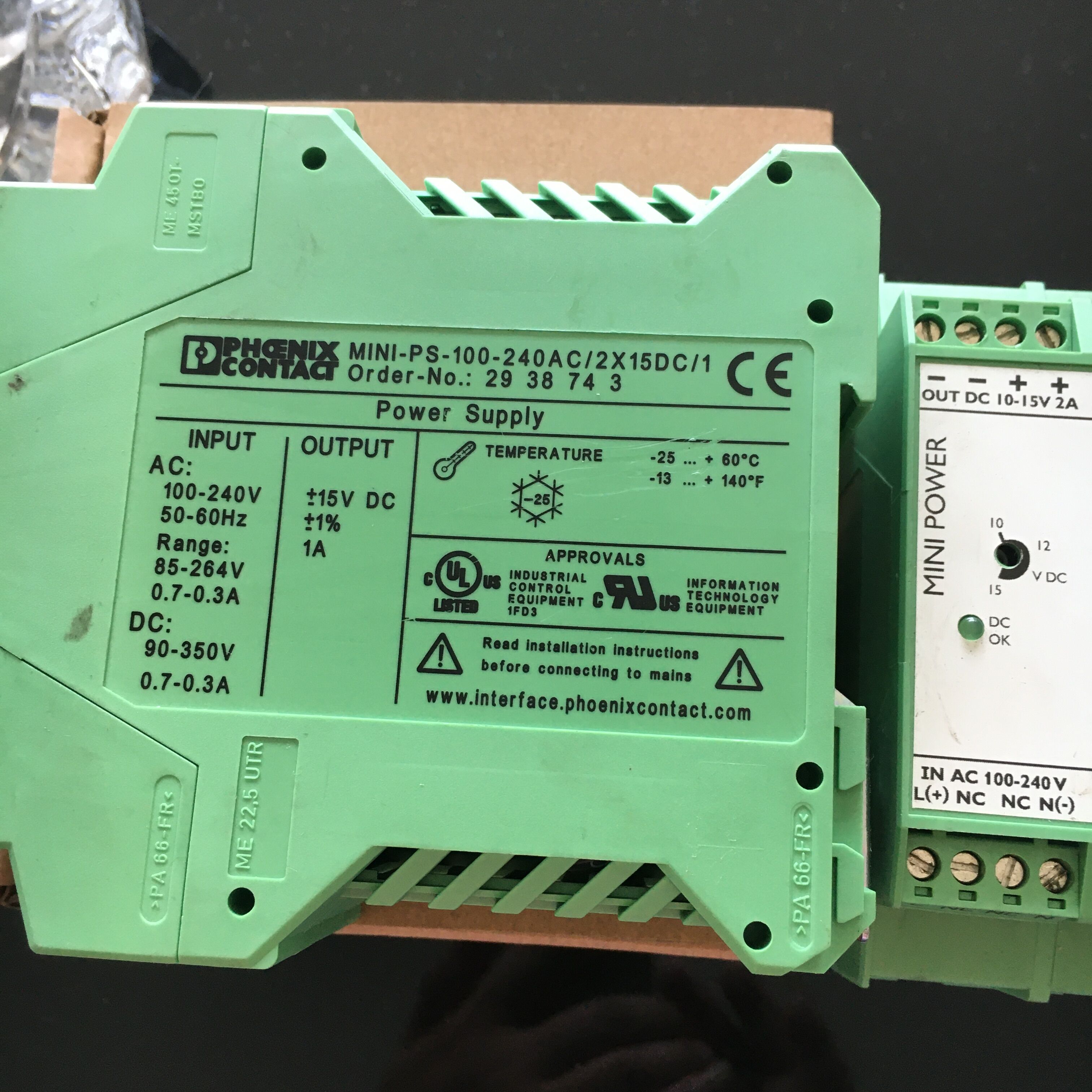 MINI-PS-100-240AC10-15DC2 菲尼克斯开关电源 2938743 2938756