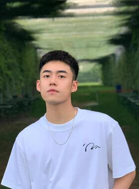 简约印花纯棉白色内搭t恤男短袖2025新款宽松圆领半袖男生上衣