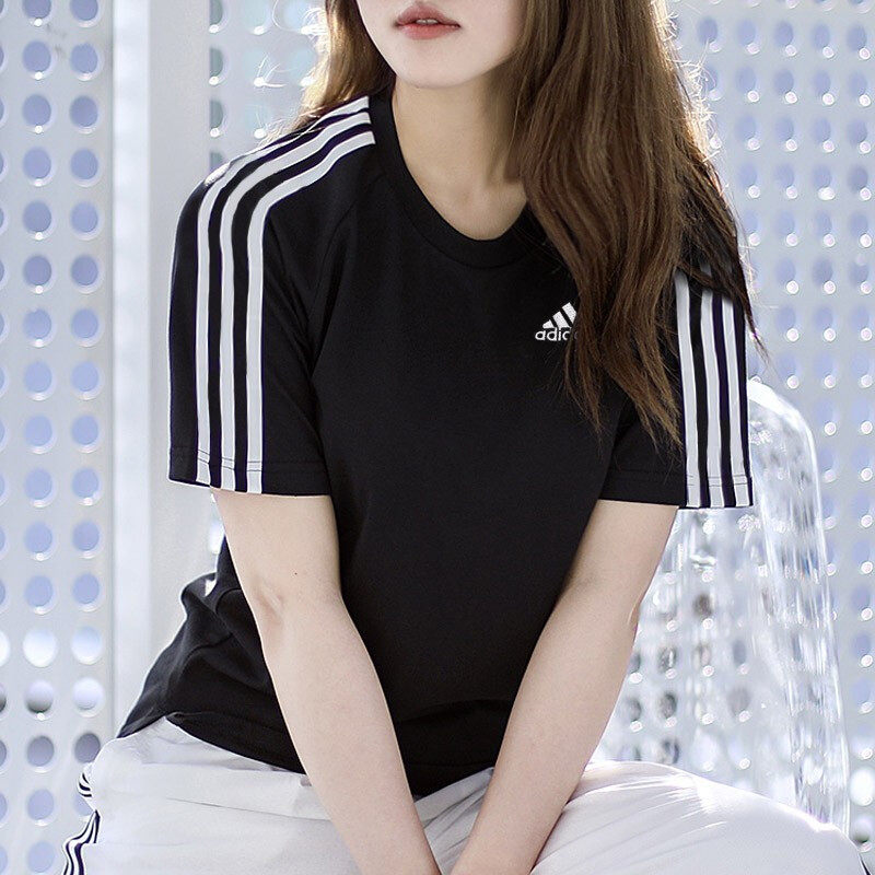 阿迪达斯T恤女装 2026夏季新款运动服休闲女士圆领上衣短袖半截袖