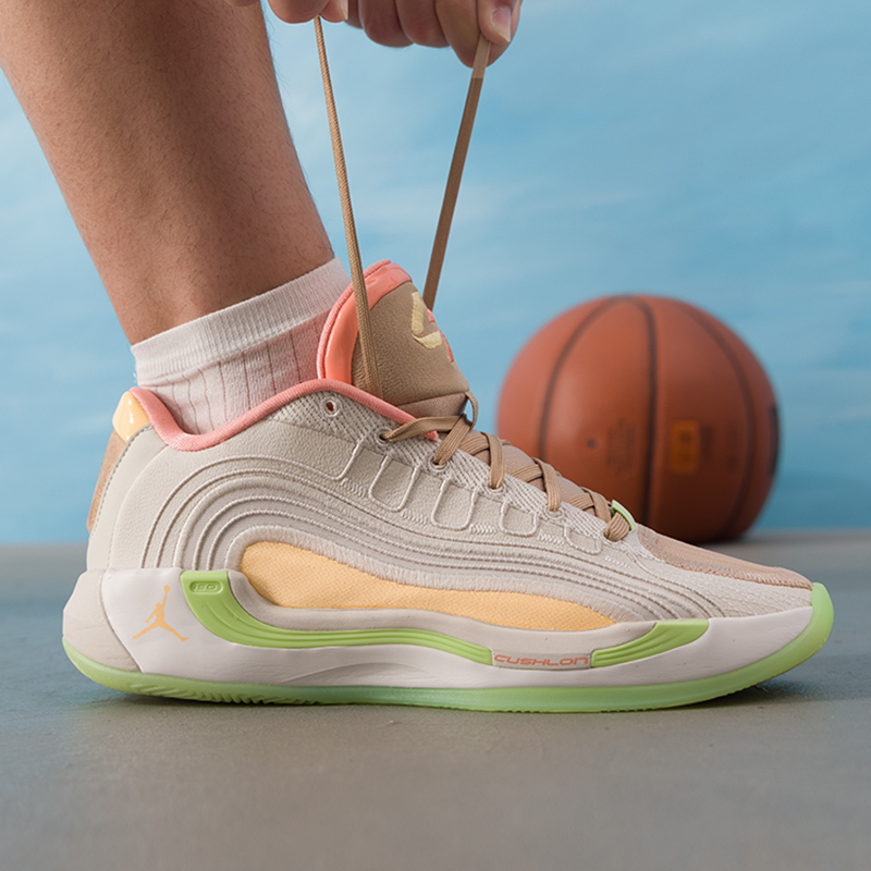 耐克NIKE篮球鞋男鞋2025夏季新款Luka 4实战缓震比赛训练运动鞋