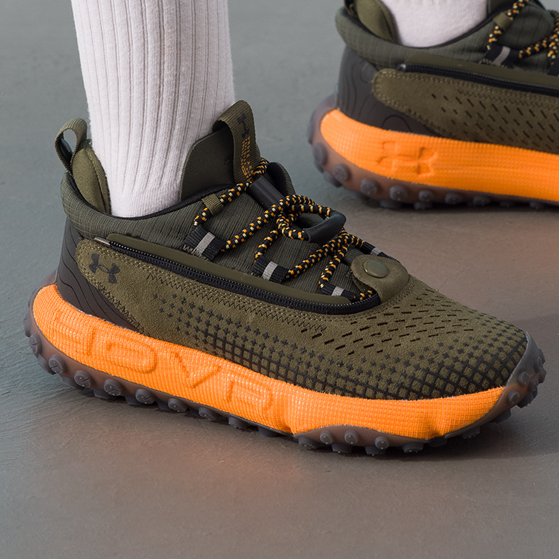 UA安德玛缓震跑步鞋女鞋秋季新款HOVR Summit厚胎跑鞋低帮运动鞋