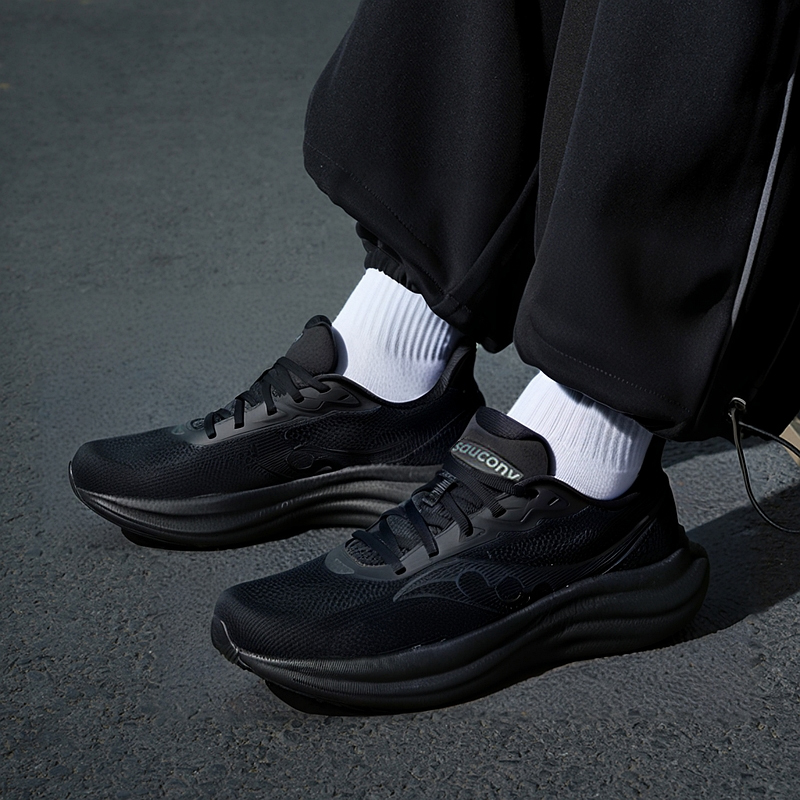 Saucony索康尼TRIUMPH胜利23男鞋缓震跑步鞋舒适训练健身运动鞋