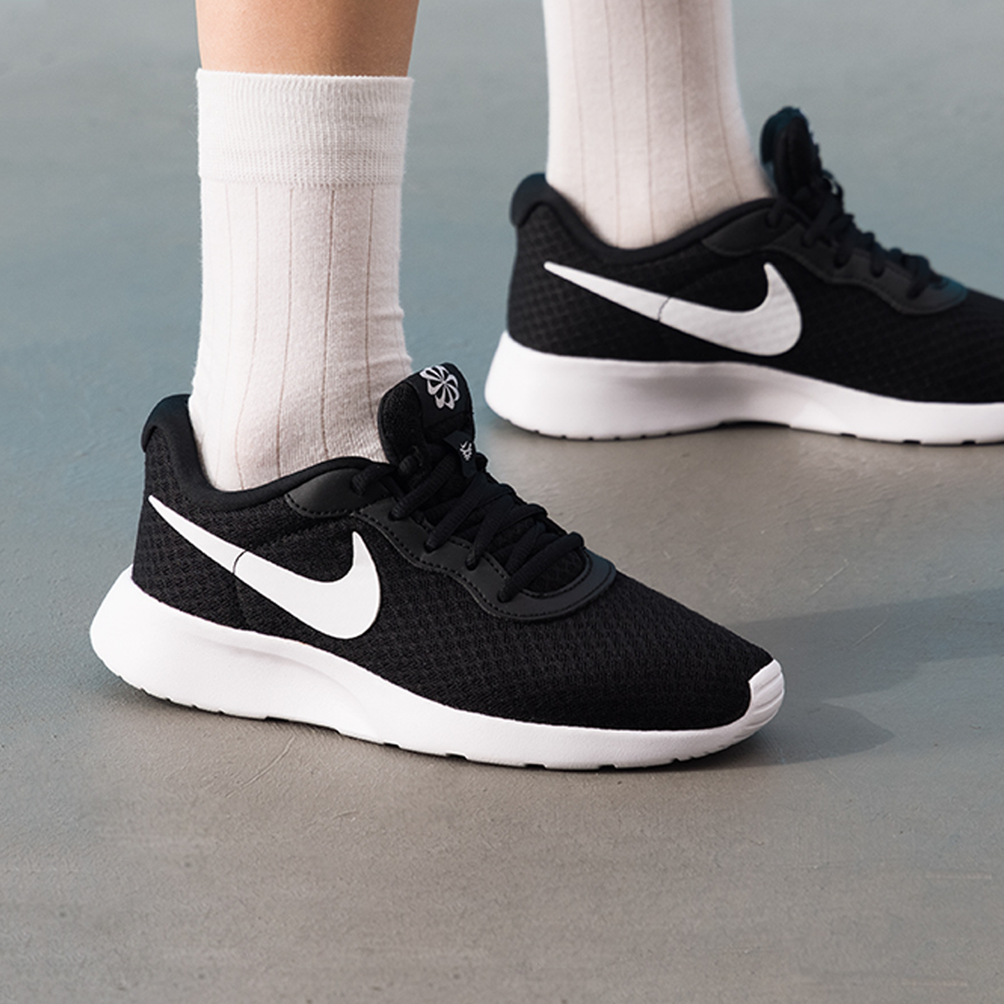 TANJUN系列耐克女子运动休闲鞋