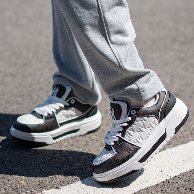 MLB运动鞋男女同款2025新款休闲鞋情侣厚底学长老花运动休闲鞋子