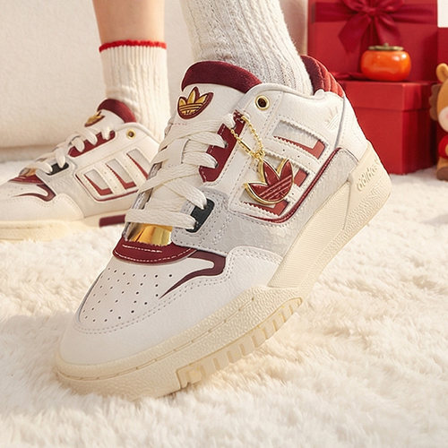 阿迪达斯三叶草女鞋新年款2025本命年时尚潮流复古轻便板鞋JP9982