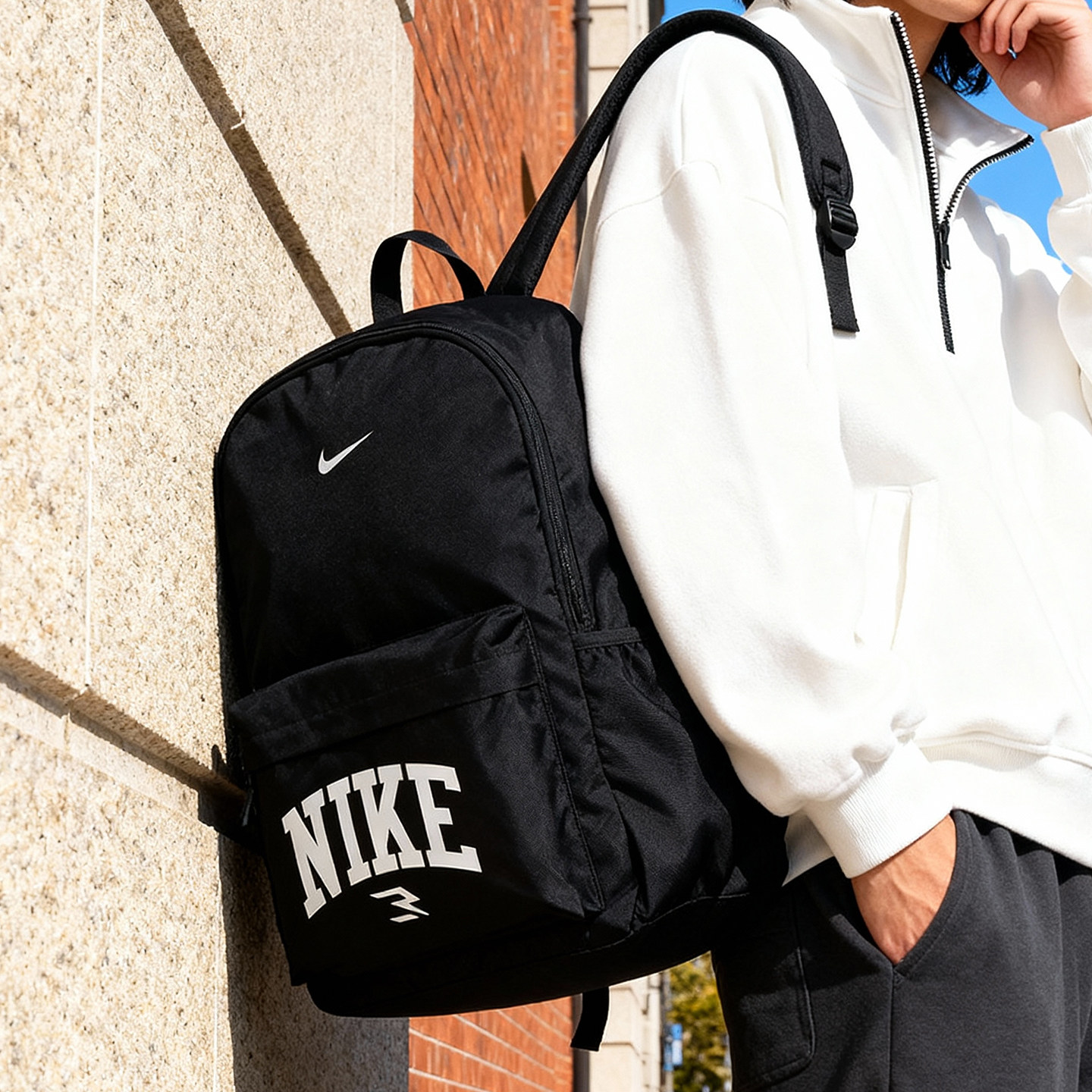 耐克双肩包背包新款大容量旅行包电脑包初中高中学生书包电脑包