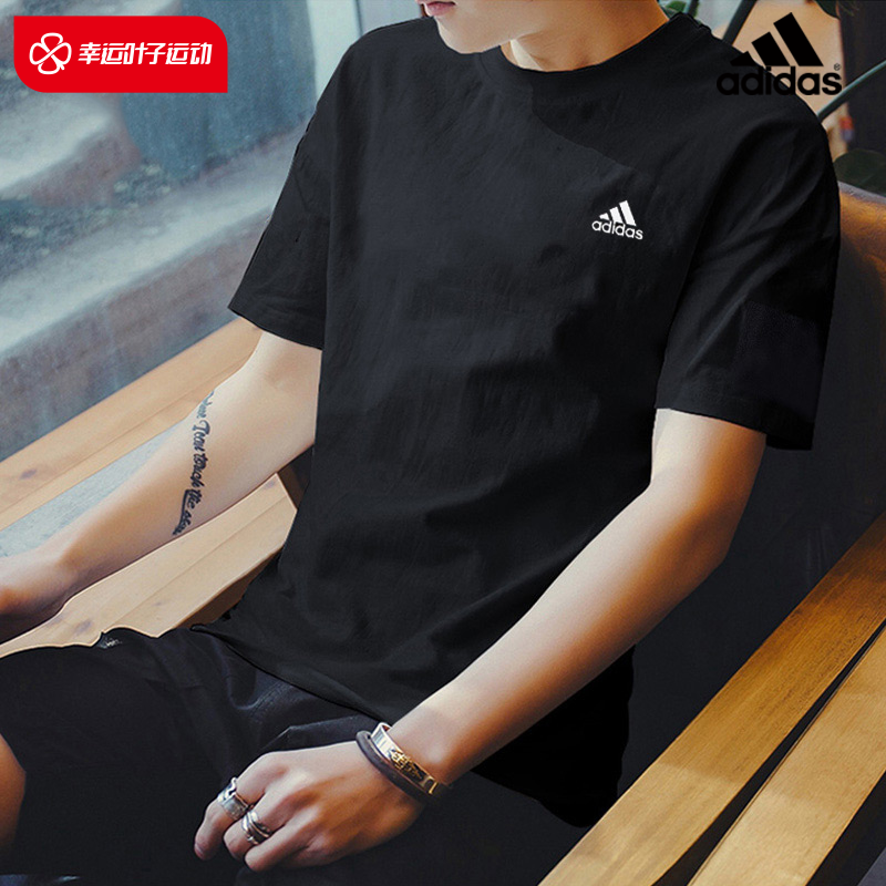 阿迪达斯短袖运动服Adidas