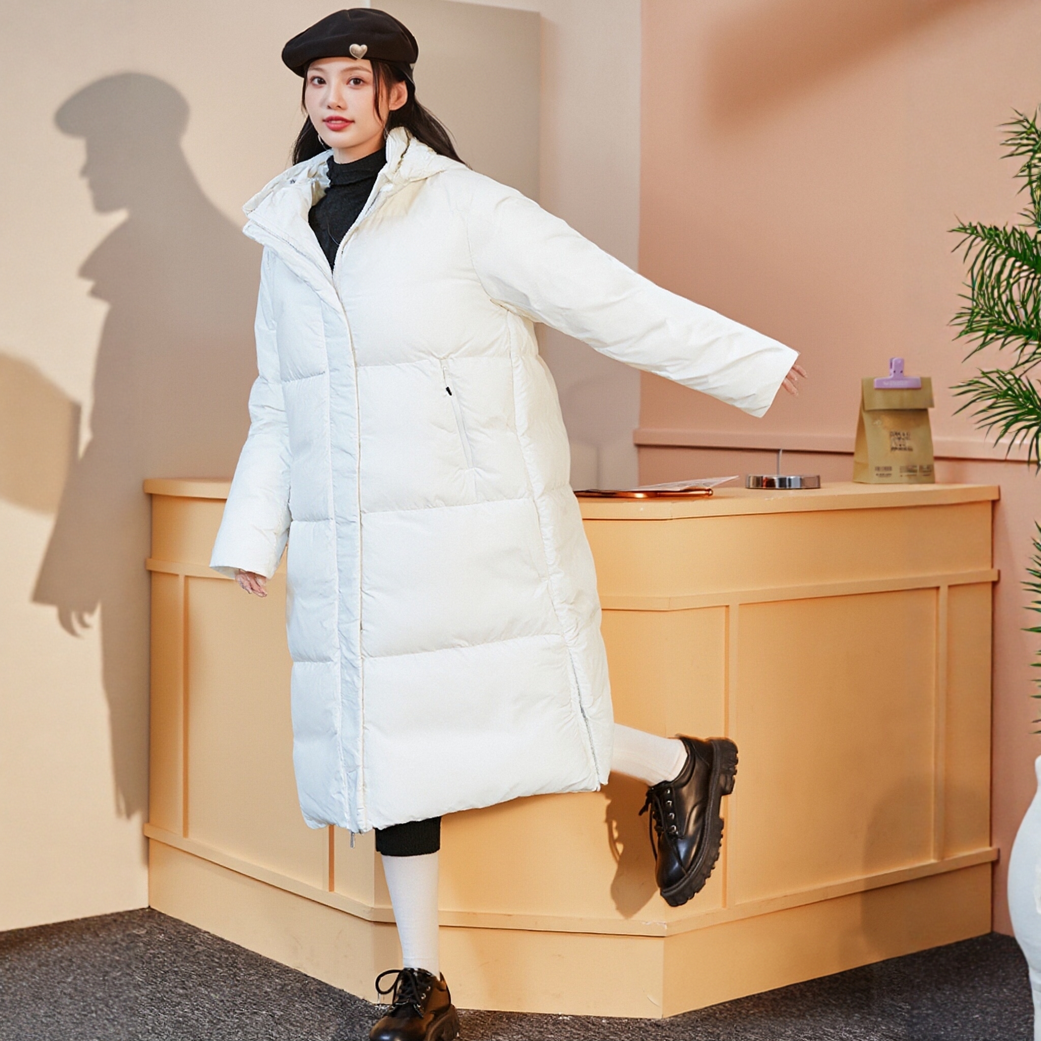 Adidas阿迪达斯羽绒服女