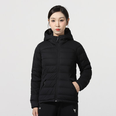安德玛UA黑色连帽羽绒服女子夏季新款保暖休闲运动服训练舒适夹克