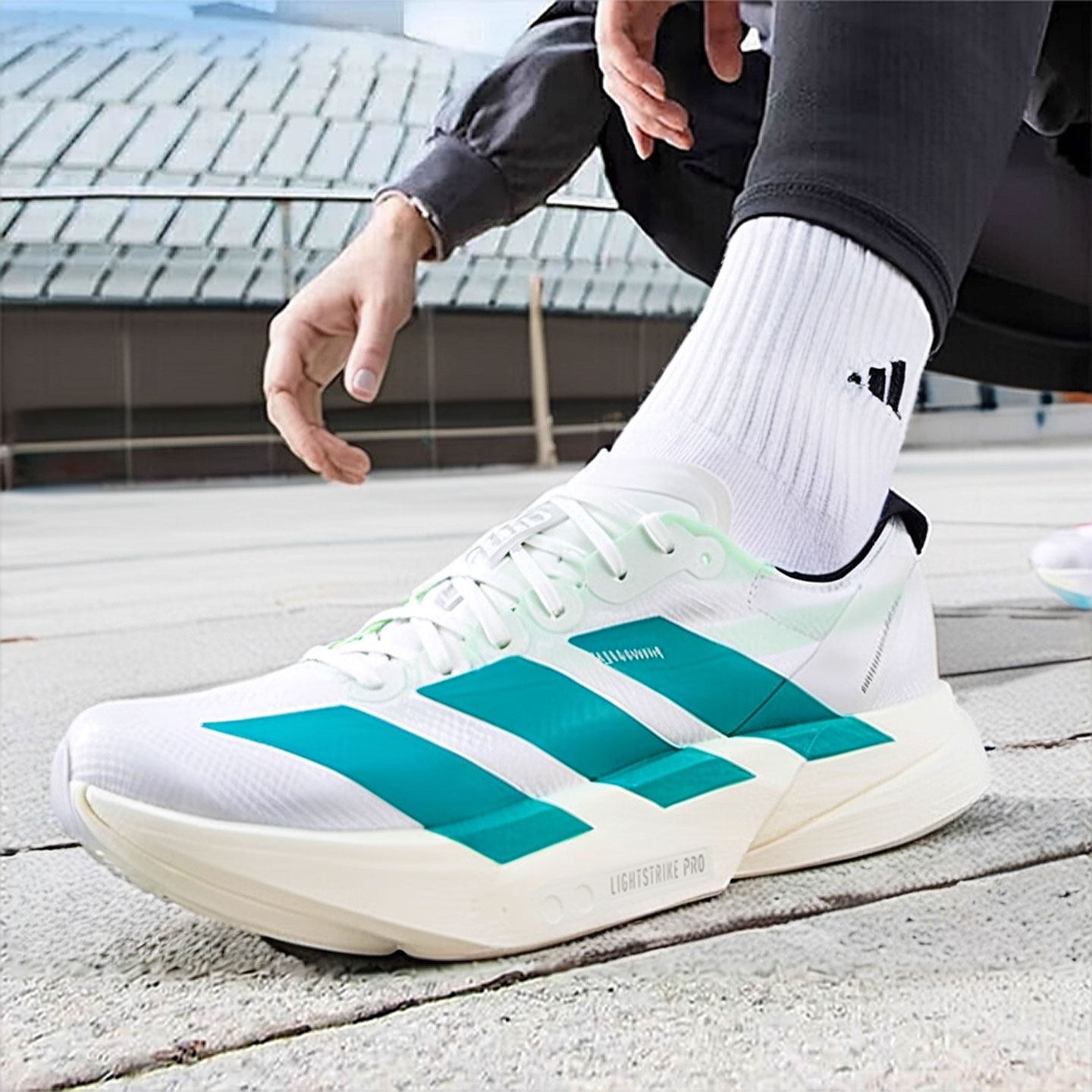 阿迪达斯男鞋25新款ADIZERO ADIOS PRO 4竞速跑鞋轻量训练运动鞋