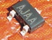 MAX810 MAX810TEUR-T AJAA 微处理器复位电路