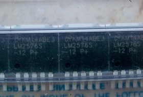 LM2576SX-12 LM2576S-12简单开关3A降压稳压器12V全新原装进口