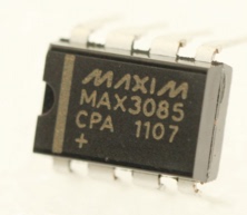 MAX3085CPA 失效保护高速(10Mbps)限摆率RS-485/RS-422收发器