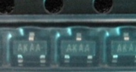 MAX810 MAX810SEUR-T AKAA 微处理器复位电路全新原装进口