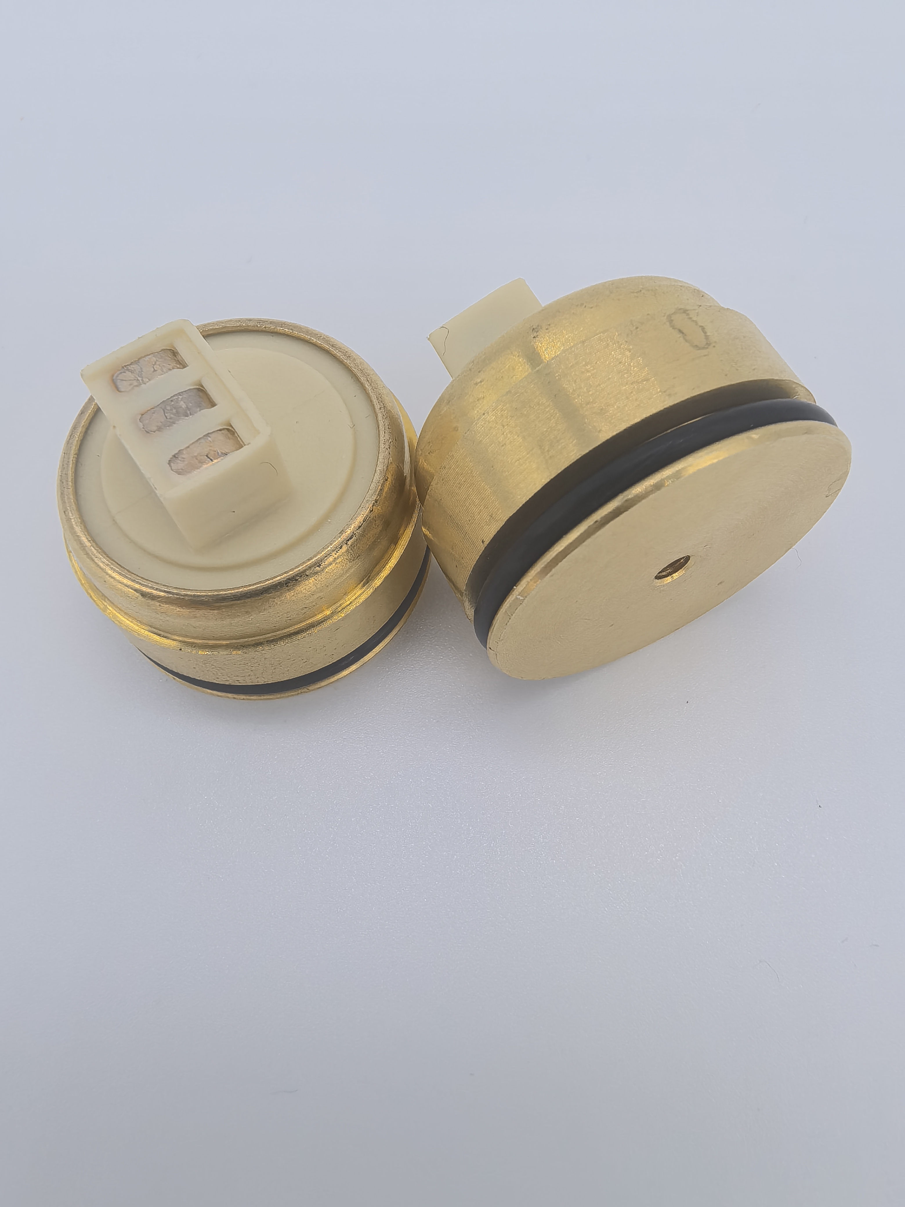 大众奥迪变速箱电脑液压传感器   0B5 02E 0AW MPS6 724质保一年