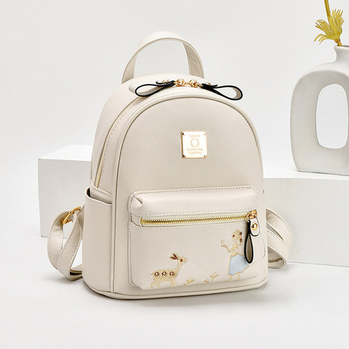 春夏新款刺绣少女风迷你双肩包