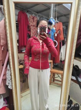 外贸拉链烫金纯棉修身少女学生连帽针织卫衣上衣外套秋冬帽衫。