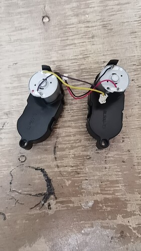 浦桑尼克811GB 790T  美的i2 i2S R1-L083B VR10F1 边刷电机马达