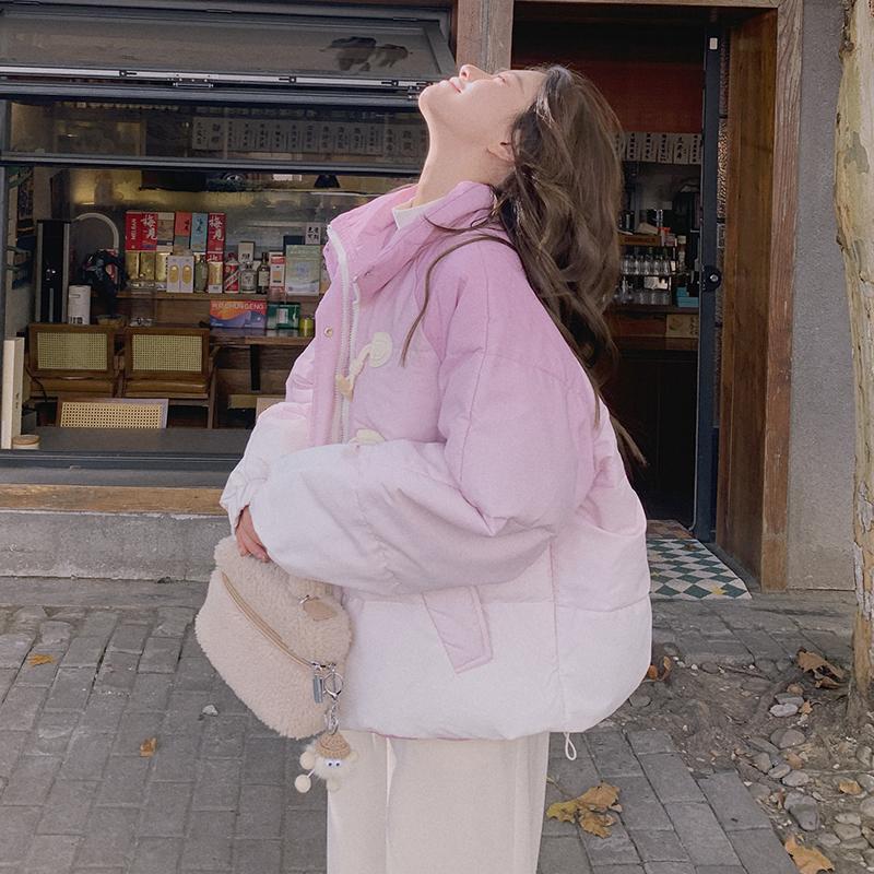 渐变粉紫色牛角扣羽绒棉服女冬季短款学院风甜美风小个子爆款棉衣图片