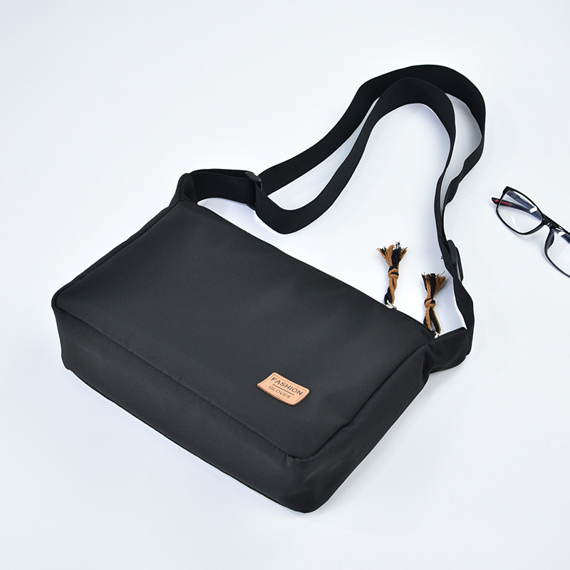 新款时尚百搭单肩斜挎包男女简约纯色牛津布肩包斜挎包女包大容量,箱包皮具/热销女包/男包,时尚帆布包,淘宝优惠券,粉丝福利购,淘宝优惠卷