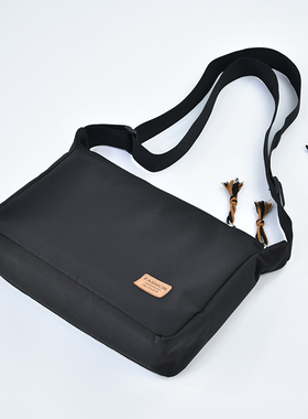 新款时尚百搭单肩斜挎包男女简约纯色牛津布肩包斜挎包女包大容量