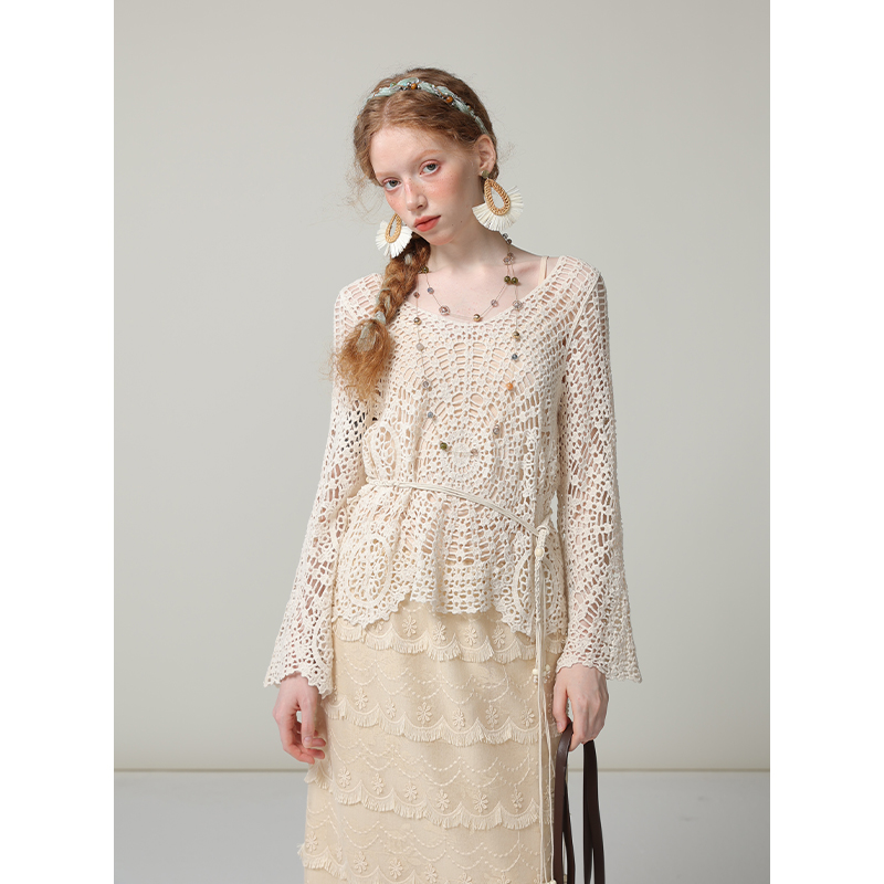 猫酱紫 镂空花花上衣女夏季长袖透气时尚针织