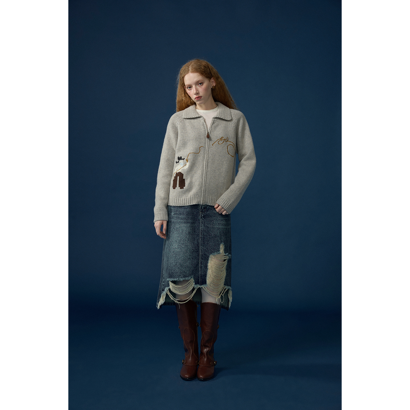 猫酱紫复古针织开衫女秋冬圆领刺绣短款设计感毛衣