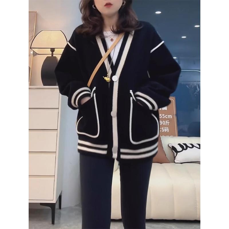 早春慵懒风宽松V领外搭上衣