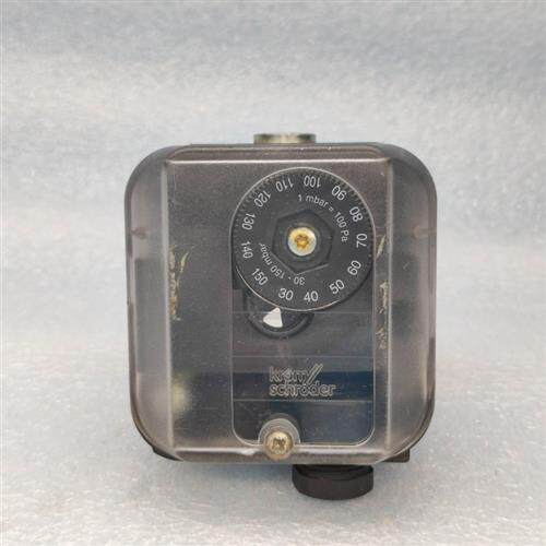/ 压力开关 DG150U-3  30-150mbar 原装现货