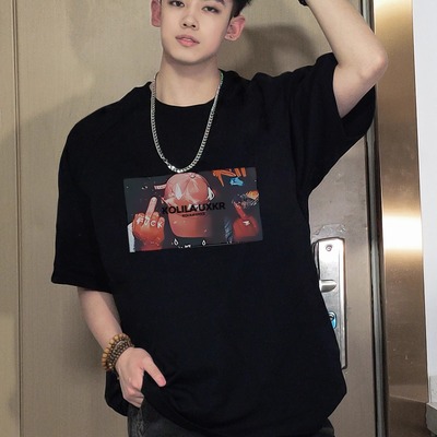 潮牌美式大码嘻哈中指印花短袖t恤男夏季重磅宽松纯棉上衣TEE