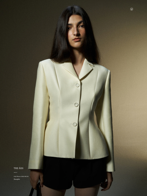 安上长袖枪驳领西装外套丝毛