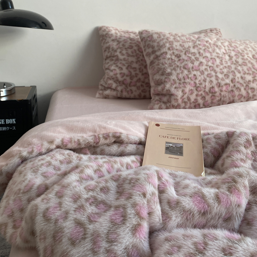 复古豹纹加厚牛奶绒四件套保暖