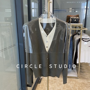 四平织法气质双V领假两件层次感单排扣针织开衫外搭加厚长袖上衣