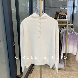 云朵包裹感 女上衣 简约减龄半排扣连帽休闲百搭慵懒套头针织衫