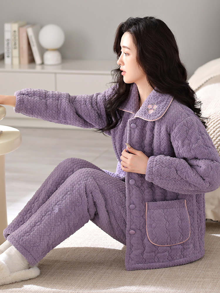 秋冬季珊瑚绒夹棉睡衣女士加厚加绒保暖三层法兰绒棉袄紫色家居服