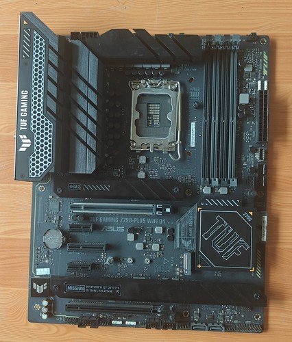 华硕TUF GAMING Z790-PLUS WIFI D4主板支持12/13/14代cpu处理器