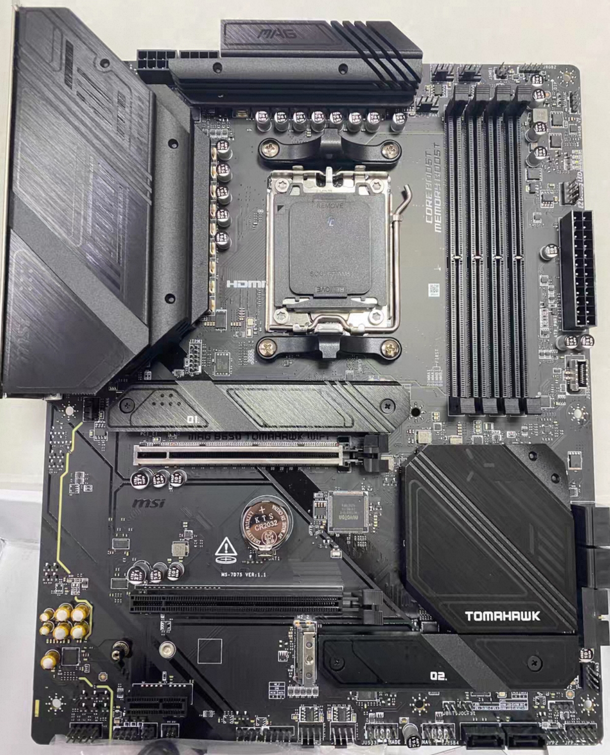 微星B650M TOMAHAWK WIFI主板AM5支持7800x3d 9700x 9950xcpu