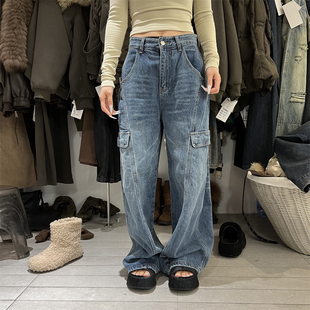 PLNH2025冬季新款韩版设计感宽松显瘦高腰洗水磨毛弯刀牛仔裤女