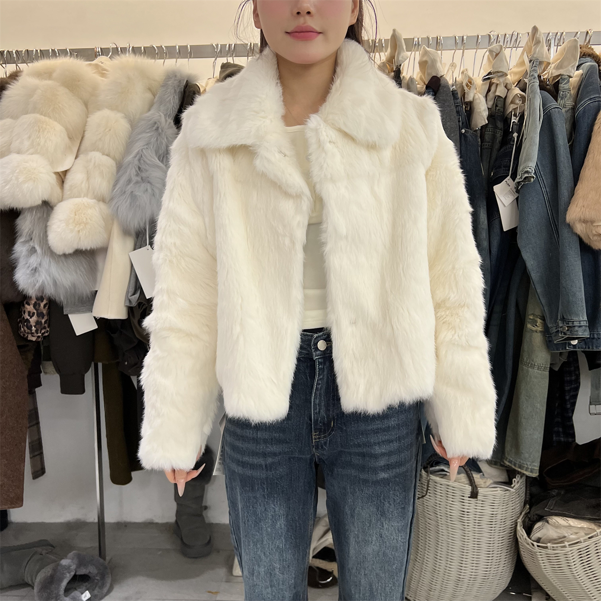 PLNH2025冬季新款韩版时尚设计感宽松显瘦翻领保暖兔毛皮草外套女