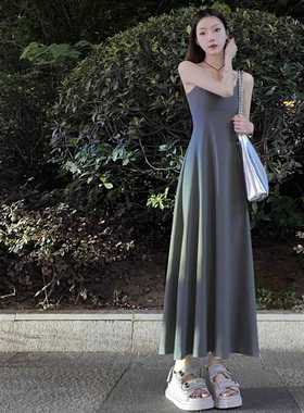 茶歇法式桔梗复古高级感气质长款灰色无袖吊带a字连衣裙子女夏季