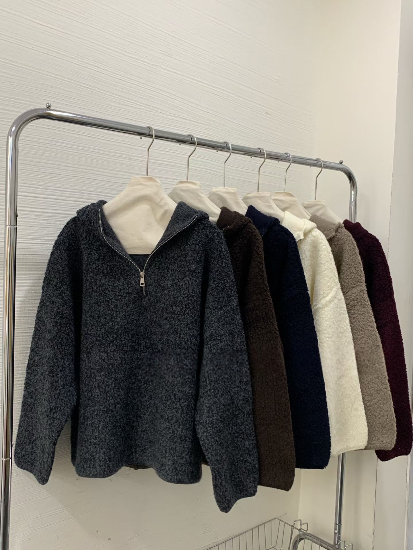 欧货2025新款连帽半拉链羊毛针织衫女宽松百搭显瘦羊羔毛套头毛衣