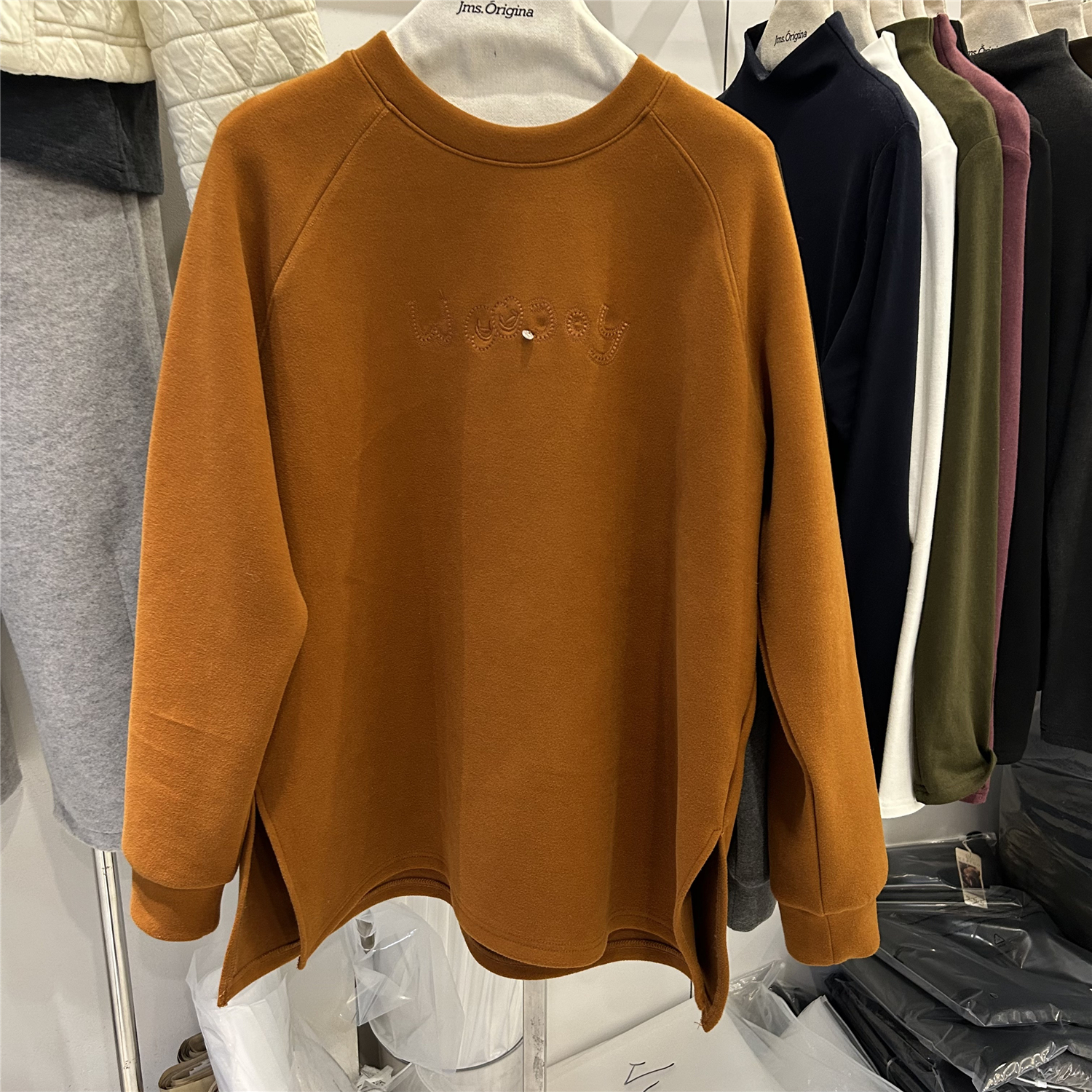 韩版2025冬季新款圆领字母刺绣加绒卫衣女宽松显瘦韩版上衣潮