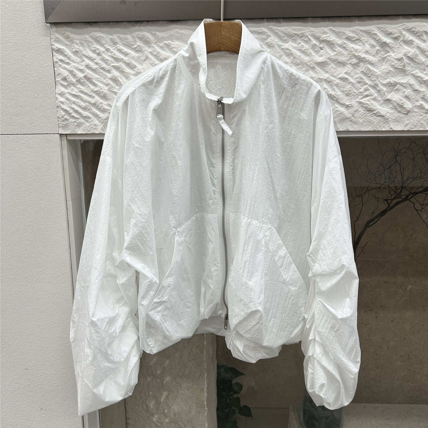 欧洲站欧货极简风白色立领拉链立领短外套女宽松薄款防晒衣服夹克