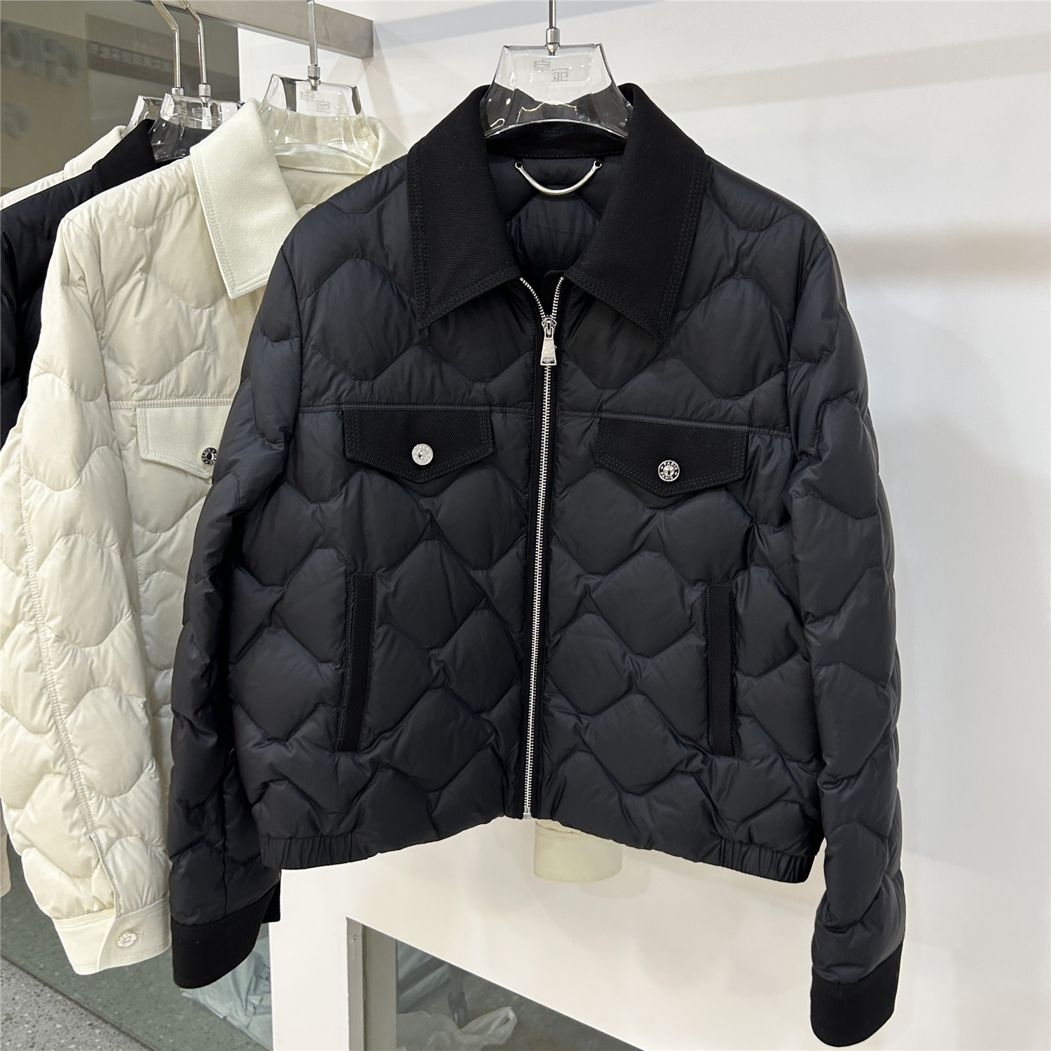 欧洲站欧货2025新款翻领拉链白鹅绒羽绒服女百搭显瘦轻薄羽绒外套