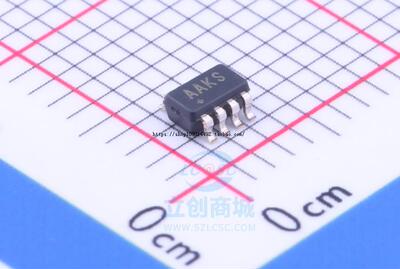 MAX3373EEKA SOT23-8 贴片 电压电平转换器 印字AAKS 芯片