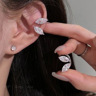 爆闪锆石水滴无耳洞耳夹女款轻奢高级感耳骨钉耳环小众精致耳蜗夹