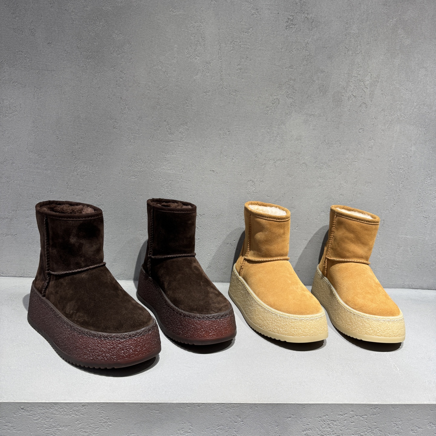 冬季新款厚底加绒羊毛雪地靴短靴