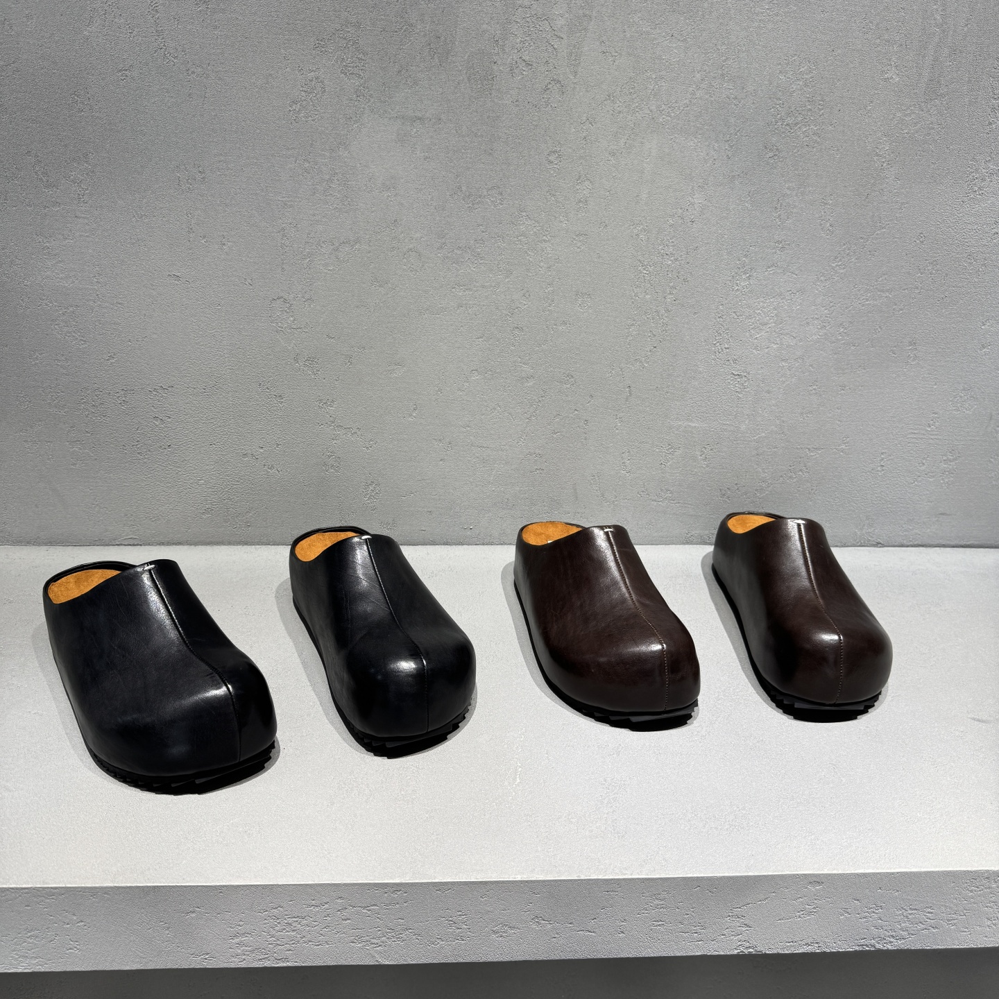 先锋名典2025秋季新款厚底包头拖